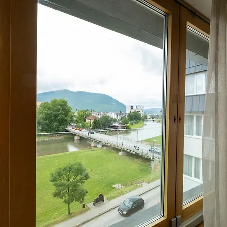 Vip River Side Apartamento